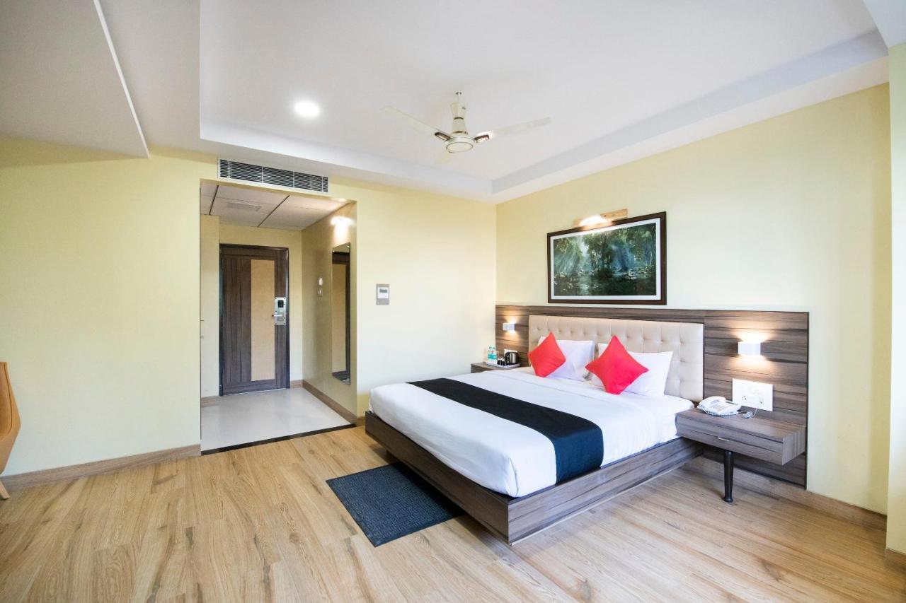 Capital O 18788 Phoenix Hotel & Resort Bangalore Exterior foto